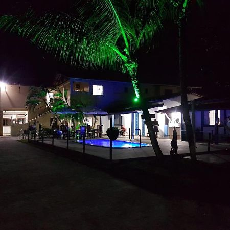 Hostel Luar Санта-Крус-Кабралія Екстер'єр фото